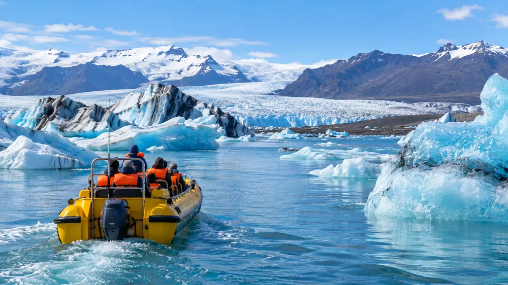 Glacier Lagoon Boat Ride & Diamond Beach
